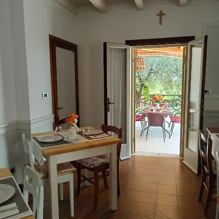 Bed & Breakfast Le Zampolle 4*