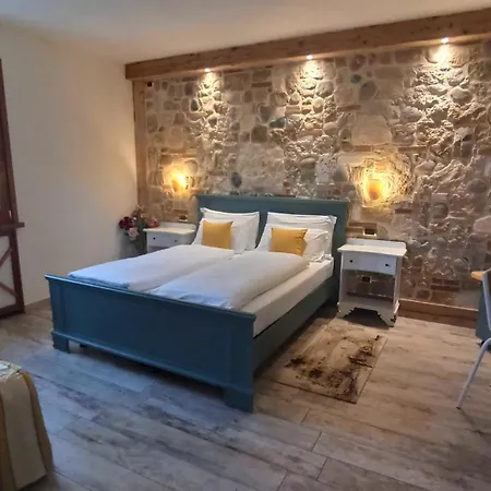 Le Zampolle ベッド・アンド・ブレックファスト Colà