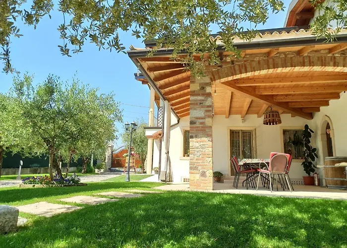 Bed & Breakfast Le Zampolle 4*